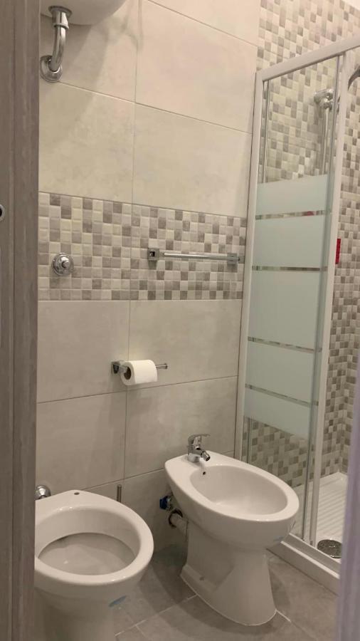 Miris Apartment Fast Comfortable Naples Airport Capodichino 25 Minutes Walk Self Check-In Eksteriør bilde