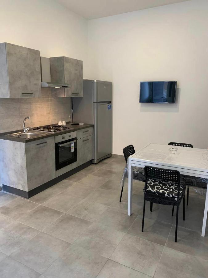 Miris Apartment Fast Comfortable Naples Airport Capodichino 25 Minutes Walk Self Check-In Eksteriør bilde