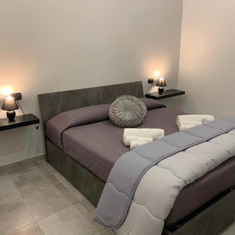 Miris Apartment Fast Comfortable Naples Airport Capodichino 25 Minutes Walk Self Check-In Eksteriør bilde